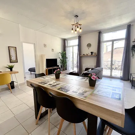 Apartment Chaleureux T3 Plein Centre *